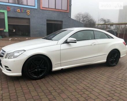 Мерседес Е-Клас, об'ємом двигуна 2.1 л та пробігом 167 тис. км за 17100 $, фото 10 на Automoto.ua