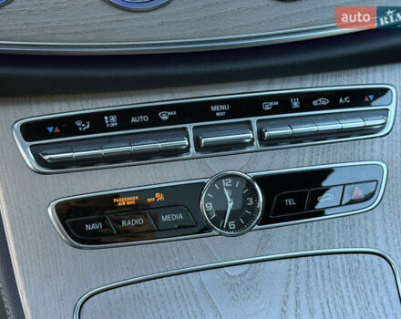 Мерседес Е-Класс, объемом двигателя 3 л и пробегом 175 тыс. км за 41900 $, фото 73 на Automoto.ua