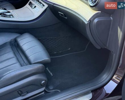Мерседес Е-Класс, объемом двигателя 3 л и пробегом 175 тыс. км за 41900 $, фото 56 на Automoto.ua