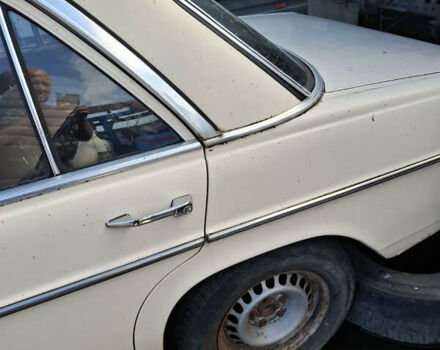 Мерседес Е-Класс, объемом двигателя 0 л и пробегом 200 тыс. км за 7000 $, фото 1 на Automoto.ua