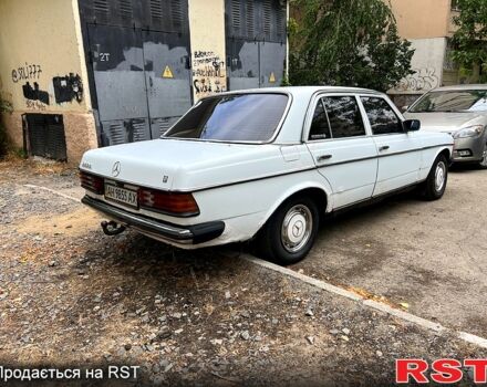 Мерседес Е-Класс, объемом двигателя 2.4 л и пробегом 350 тыс. км за 1000 $, фото 4 на Automoto.ua