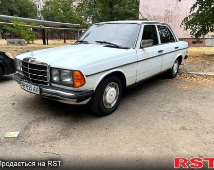 Мерседес Е-Класс, объемом двигателя 2.4 л и пробегом 350 тыс. км за 1000 $, фото 1 на Automoto.ua