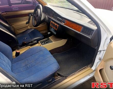 Мерседес Е-Класс, объемом двигателя 2 л и пробегом 352 тыс. км за 1000 $, фото 7 на Automoto.ua