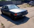 Мерседес Е-Класс, объемом двигателя 2 л и пробегом 365 тыс. км за 1100 $, фото 1 на Automoto.ua