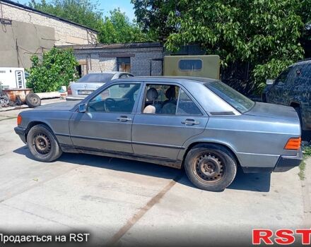 Мерседес Е-Клас, об'ємом двигуна 2 л та пробігом 365 тис. км за 1100 $, фото 4 на Automoto.ua