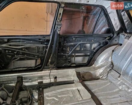 Мерседес Е-Класс, объемом двигателя 0 л и пробегом 550 тыс. км за 1800 $, фото 9 на Automoto.ua