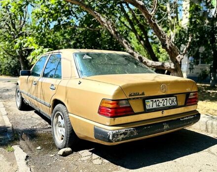 Мерседес Е-Класс, объемом двигателя 2.3 л и пробегом 500 тыс. км за 650 $, фото 5 на Automoto.ua