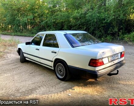 Мерседес Е-Класс, объемом двигателя 2.3 л и пробегом 350 тыс. км за 1700 $, фото 2 на Automoto.ua