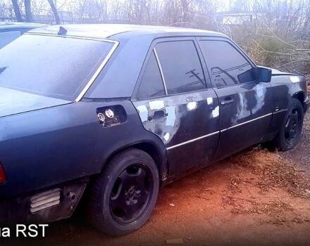 Мерседес Е-Клас, об'ємом двигуна 2 л та пробігом 0 тис. км за 650 $, фото 4 на Automoto.ua