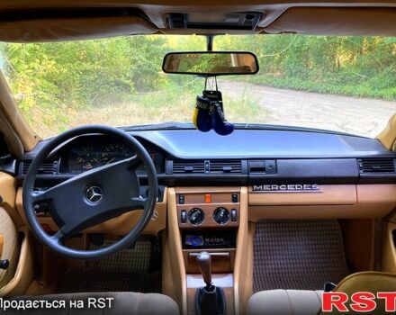 Мерседес Е-Класс, объемом двигателя 2.3 л и пробегом 350 тыс. км за 1700 $, фото 5 на Automoto.ua