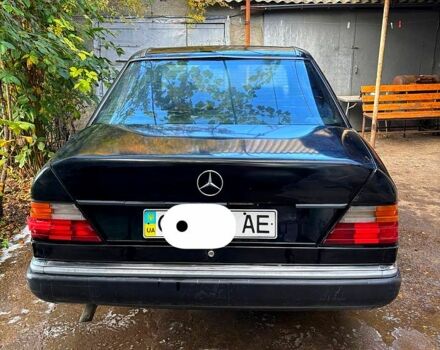 Мерседес Е-Класс, объемом двигателя 2.3 л и пробегом 500 тыс. км за 1550 $, фото 3 на Automoto.ua