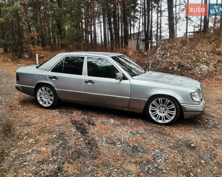 Мерседес Е-Класс, объемом двигателя 2.8 л и пробегом 300 тыс. км за 2700 $, фото 16 на Automoto.ua