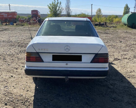 Мерседес Е-Класс, объемом двигателя 2.5 л и пробегом 337 тыс. км за 1700 $, фото 4 на Automoto.ua