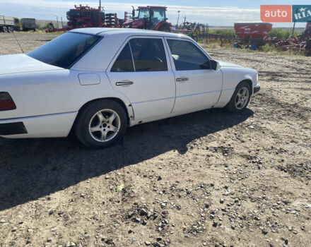 Мерседес Е-Класс, объемом двигателя 2.5 л и пробегом 337 тыс. км за 1700 $, фото 1 на Automoto.ua