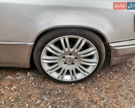 Мерседес Е-Класс, объемом двигателя 2.8 л и пробегом 300 тыс. км за 3200 $, фото 6 на Automoto.ua