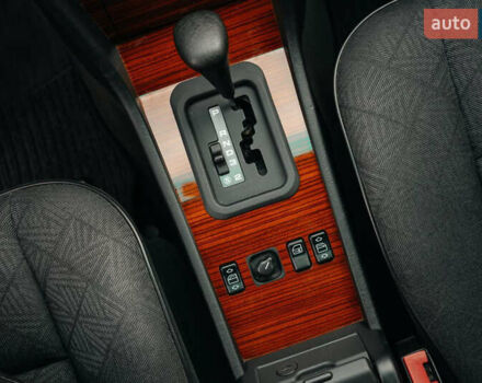 Мерседес Е-Класс, объемом двигателя 2.2 л и пробегом 60 тыс. км за 25000 $, фото 12 на Automoto.ua