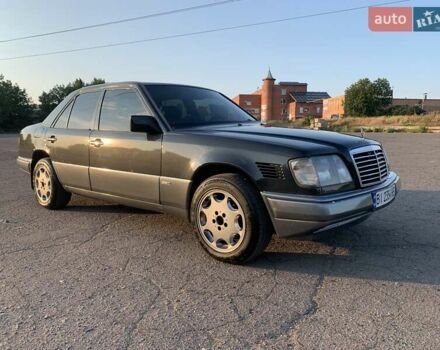 Мерседес Е-Класс, объемом двигателя 2.5 л и пробегом 508 тыс. км за 6000 $, фото 10 на Automoto.ua