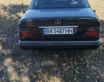 Мерседес Е-Клас, об'ємом двигуна 2 л та пробігом 350 тис. км за 3200 $, фото 2 на Automoto.ua