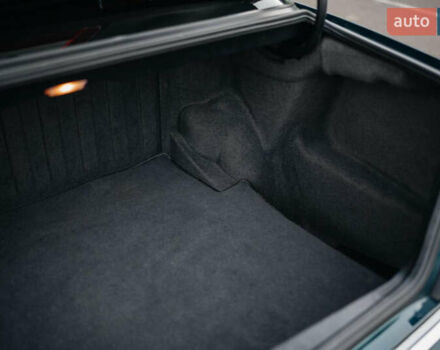 Мерседес Е-Класс, объемом двигателя 2.2 л и пробегом 60 тыс. км за 25000 $, фото 25 на Automoto.ua