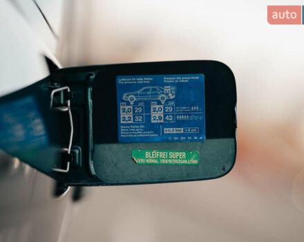 Мерседес Е-Класс, объемом двигателя 2.2 л и пробегом 60 тыс. км за 25000 $, фото 6 на Automoto.ua