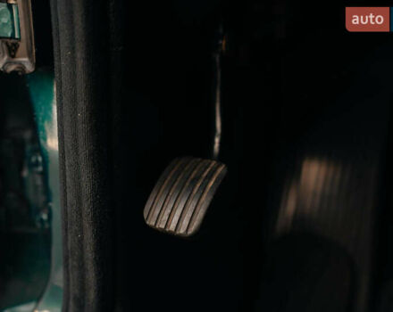 Мерседес Е-Класс, объемом двигателя 2.2 л и пробегом 60 тыс. км за 25000 $, фото 15 на Automoto.ua