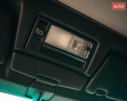 Мерседес Е-Класс, объемом двигателя 2.2 л и пробегом 60 тыс. км за 25000 $, фото 16 на Automoto.ua