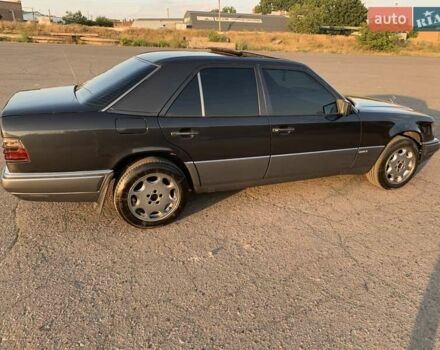 Мерседес Е-Класс, объемом двигателя 2.5 л и пробегом 508 тыс. км за 6000 $, фото 6 на Automoto.ua