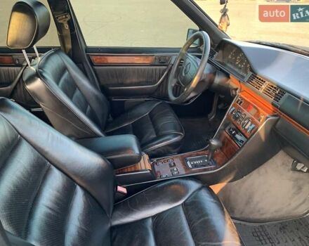 Мерседес Е-Класс, объемом двигателя 2.5 л и пробегом 508 тыс. км за 6000 $, фото 16 на Automoto.ua