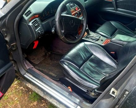 Мерседес Е-Клас, об'ємом двигуна 23 л та пробігом 0 тис. км за 2600 $, фото 7 на Automoto.ua