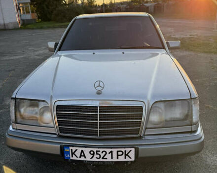 Мерседес Е-Класс 1995 в Киеве на Automoto.ua Мерседес Е-Класс, объемом двигателя 2.2 л и пробегом 400 тыс. км за 5000 $, фото 1 на Automoto.ua