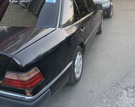 Мерседес Е-Клас, об'ємом двигуна 2.2 л та пробігом 388 тис. км за 1600 $, фото 5 на Automoto.ua