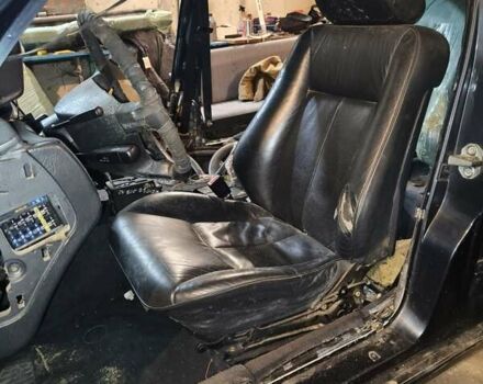 Мерседес Е-Клас, об'ємом двигуна 3.2 л та пробігом 380 тис. км за 2100 $, фото 8 на Automoto.ua