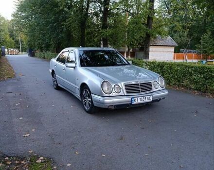 Мерседес Е-Класс, объемом двигателя 3.2 л и пробегом 530 тыс. км за 3500 $, фото 12 на Automoto.ua