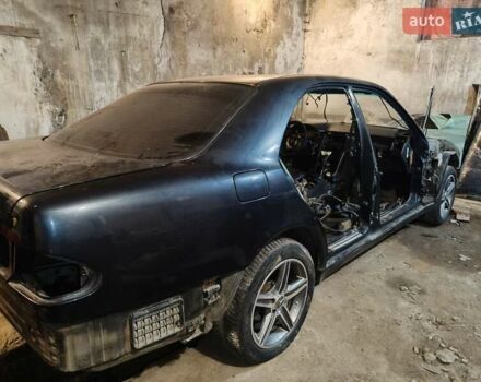 Мерседес Е-Клас, об'ємом двигуна 3.2 л та пробігом 380 тис. км за 2100 $, фото 2 на Automoto.ua