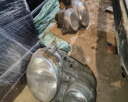 Мерседес Е-Клас, об'ємом двигуна 3.2 л та пробігом 380 тис. км за 2100 $, фото 10 на Automoto.ua