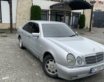 Мерседес Е-Класс, объемом двигателя 2 л и пробегом 370 тыс. км за 4300 $, фото 9 на Automoto.ua