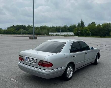 Мерседес Е-Класс, объемом двигателя 2 л и пробегом 370 тыс. км за 4300 $, фото 10 на Automoto.ua