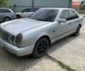 Мерседес Е-Класс, объемом двигателя 2 л и пробегом 350 тыс. км за 3299 $, фото 1 на Automoto.ua