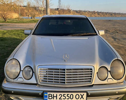 Мерседес Е-Класс, объемом двигателя 3.2 л и пробегом 380 тыс. км за 3900 $, фото 2 на Automoto.ua