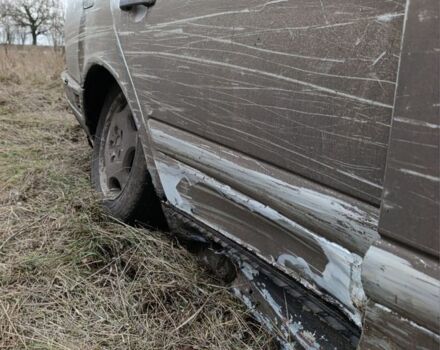 Мерседес Е-Класс, объемом двигателя 0 л и пробегом 258 тыс. км за 500 $, фото 4 на Automoto.ua