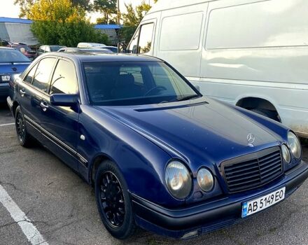 Мерседес Е-Класс, объемом двигателя 3 л и пробегом 354 тыс. км за 2500 $, фото 3 на Automoto.ua