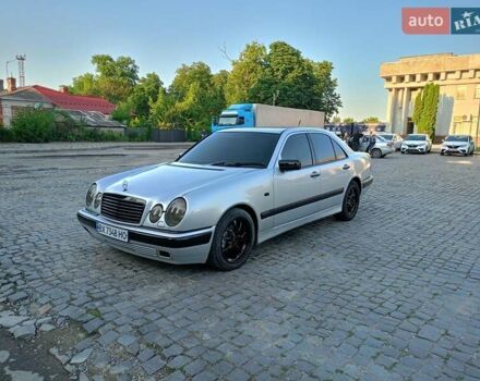 Мерседес Е-Класс, объемом двигателя 2.4 л и пробегом 300 тыс. км за 3800 $, фото 9 на Automoto.ua