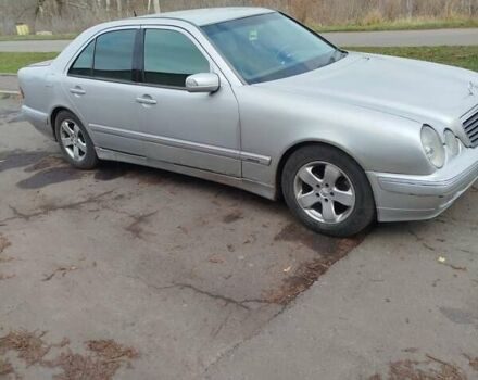 Мерседес Е-Класс, объемом двигателя 2.1 л и пробегом 450 тыс. км за 3450 $, фото 2 на Automoto.ua