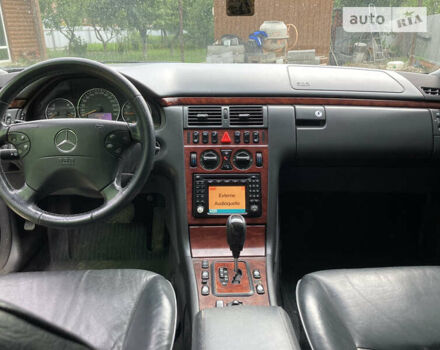 Мерседес Е-Клас, об'ємом двигуна 2 л та пробігом 338 тис. км за 4500 $, фото 5 на Automoto.ua