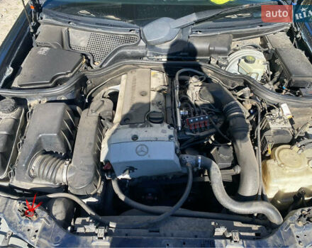 Мерседес Е-Класс 2001 в Бережанах на Automoto.ua Мерседес Е-Класс, объемом двигателя 2 л и пробегом 300 тыс. км за 1700 $, фото 7 на Automoto.ua