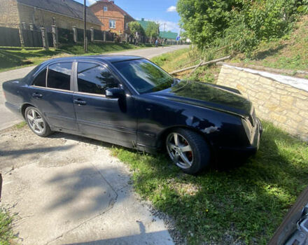 Мерседес Е-Класс 2001 в Бережанах на Automoto.ua Мерседес Е-Класс, объемом двигателя 2 л и пробегом 300 тыс. км за 1700 $, фото 2 на Automoto.ua