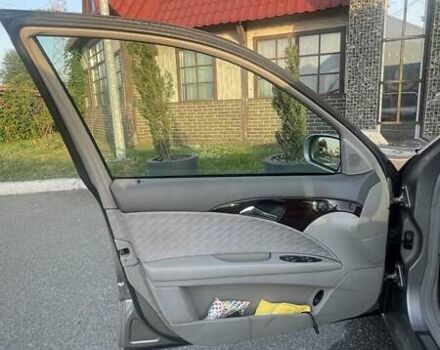 Мерседес Е-Класс, объемом двигателя 2.2 л и пробегом 345 тыс. км за 8000 $, фото 2 на Automoto.ua