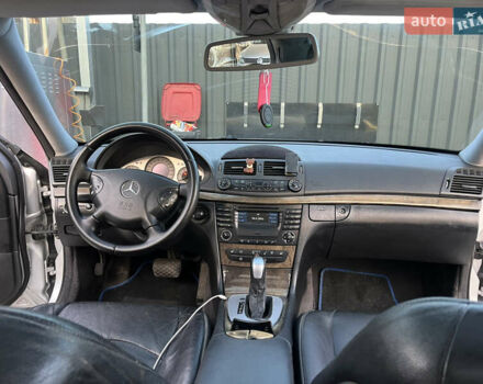 Мерседес Е-Класс, объемом двигателя 2.7 л и пробегом 350 тыс. км за 5700 $, фото 8 на Automoto.ua