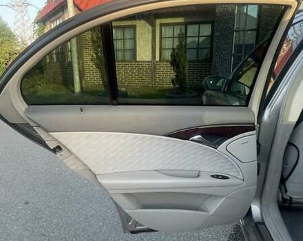 Мерседес Е-Класс, объемом двигателя 2.2 л и пробегом 345 тыс. км за 8000 $, фото 3 на Automoto.ua