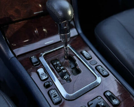 Мерседес Е-Класс, объемом двигателя 2.7 л и пробегом 310 тыс. км за 5000 $, фото 18 на Automoto.ua